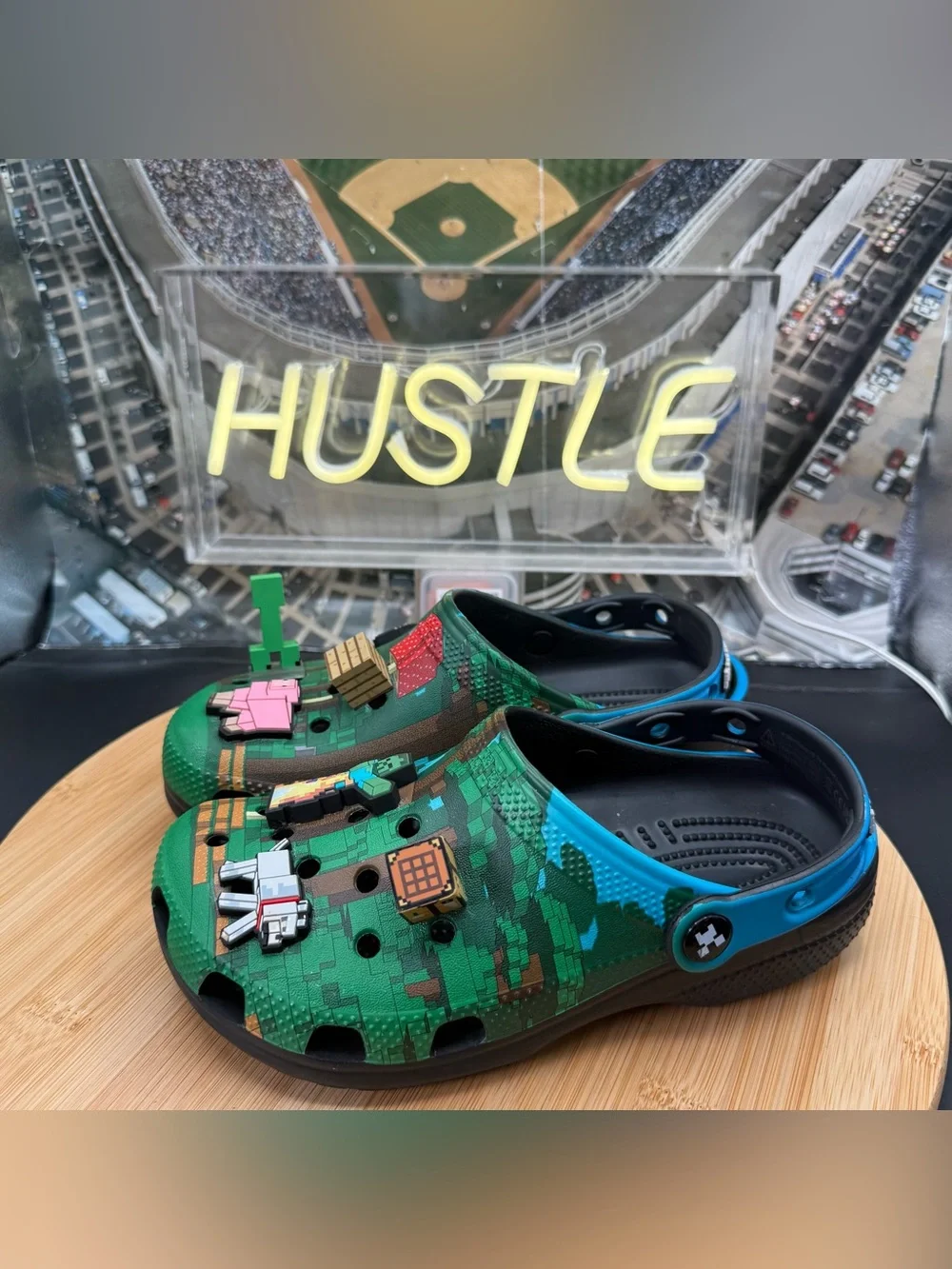 Minecraft x Crocs Classic Clog Green / Multicolor Kids Size J3